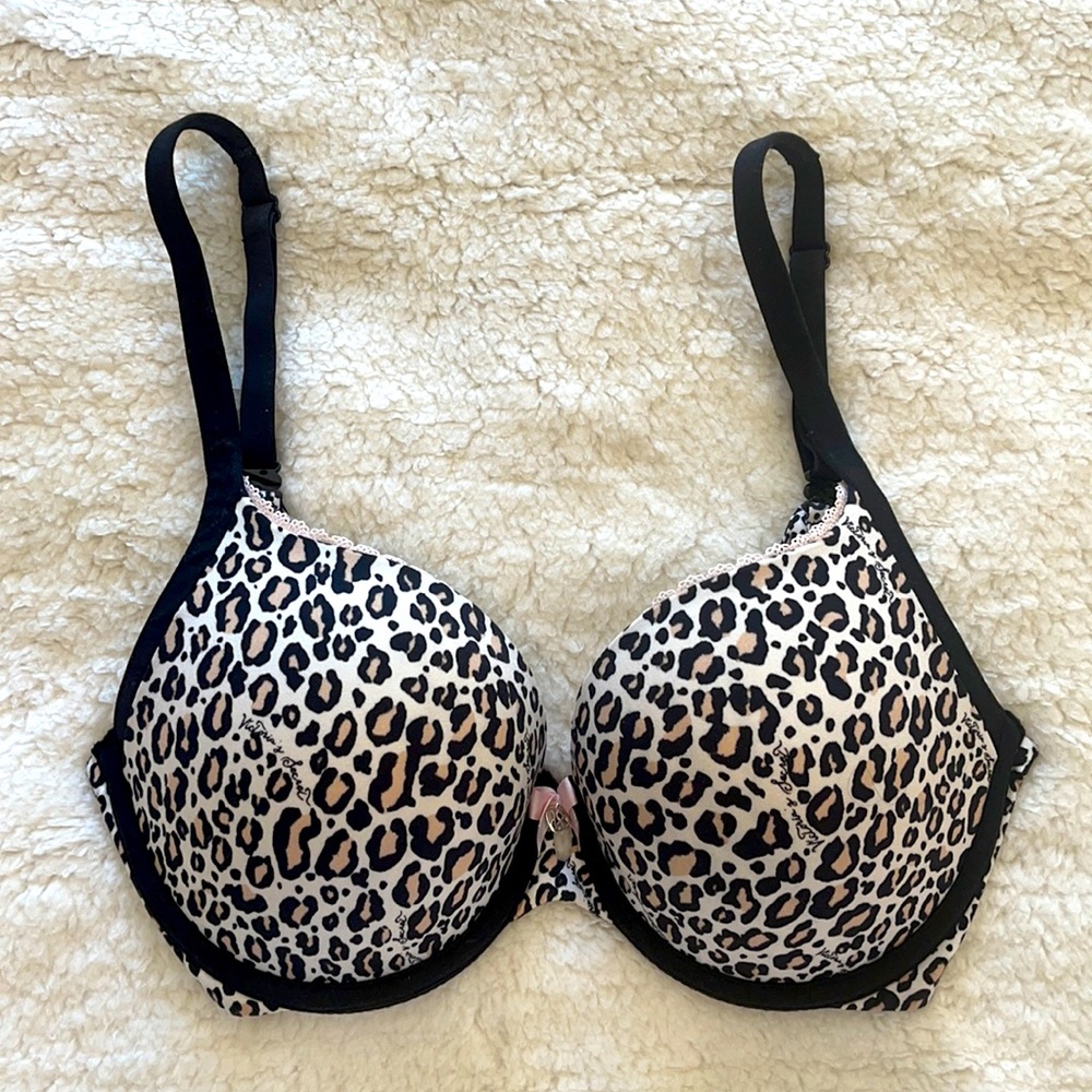Victoria’s Secret Body Bra